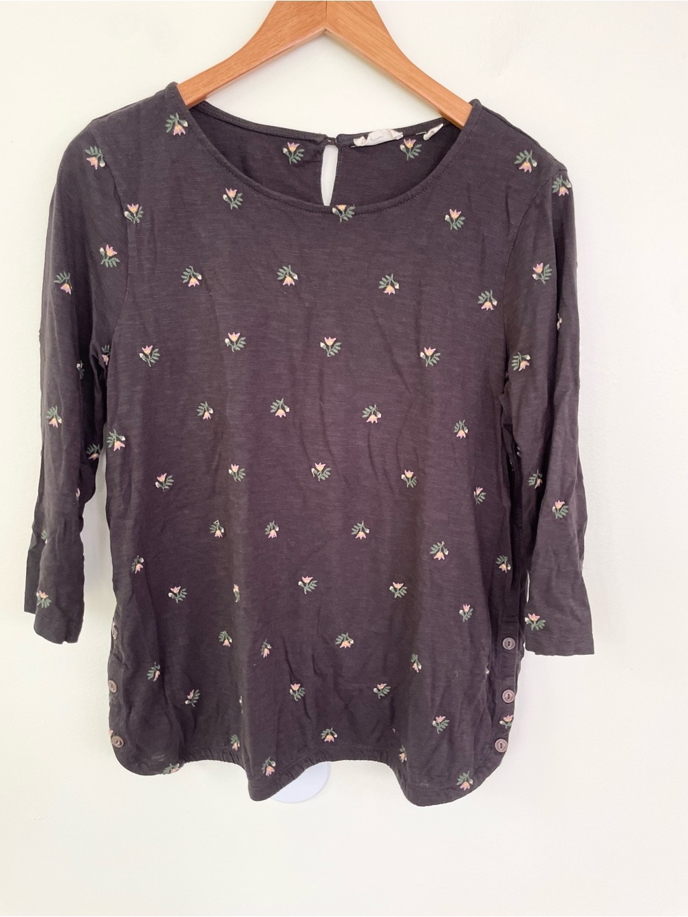 FatFace Floral Embroidered Modal Blend 3/4 Sleeve Top Phantom Grey sz US 10